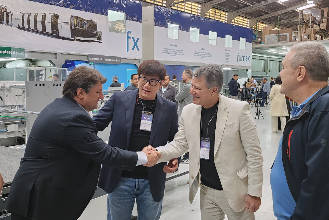 Grupo Furnax realiza open house focado em soluções para o mercado gráfico