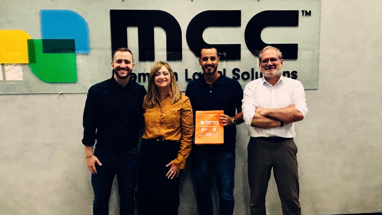 Diretoria da Inmotion, organizadora da Flexo & Labels, visita sede da MCC Label em Louveira (SP)