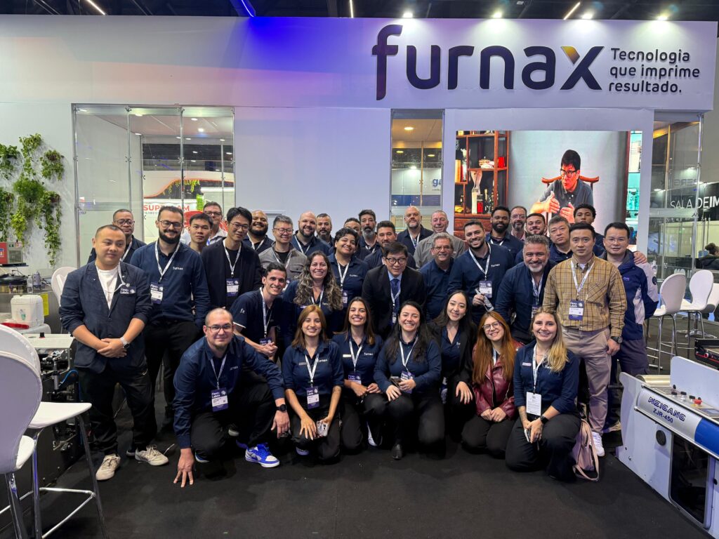 Furnax estabelece um novo patamar de qualidade e custo benefício com o lançamento da Weigang Blue Profit na Flexo & Labels Expo 